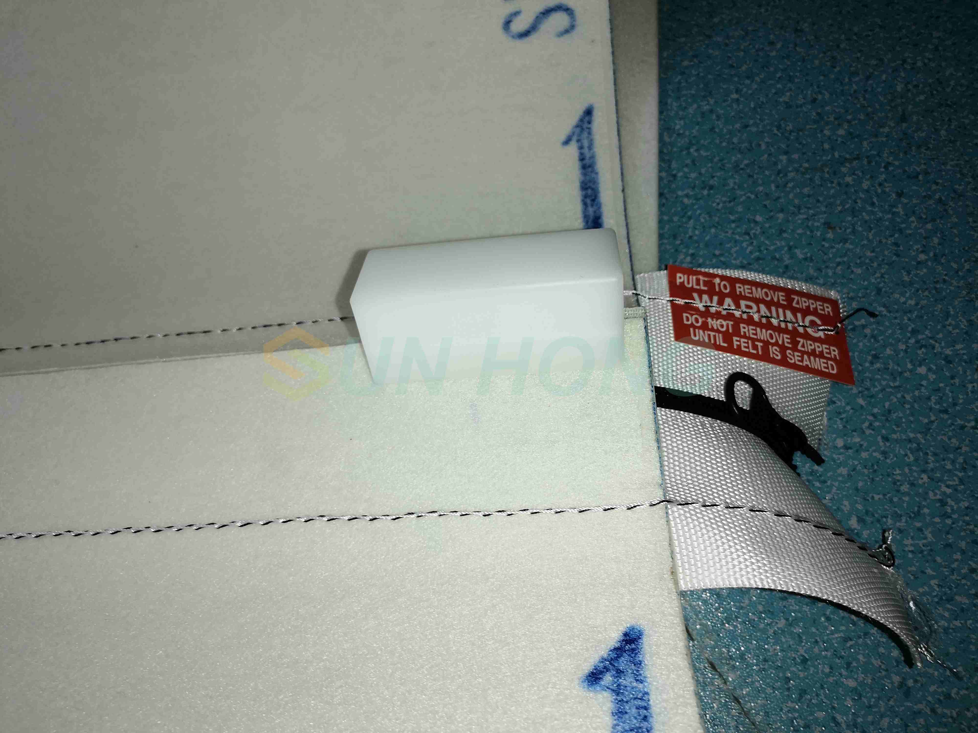 Vêtements de machine en papier
