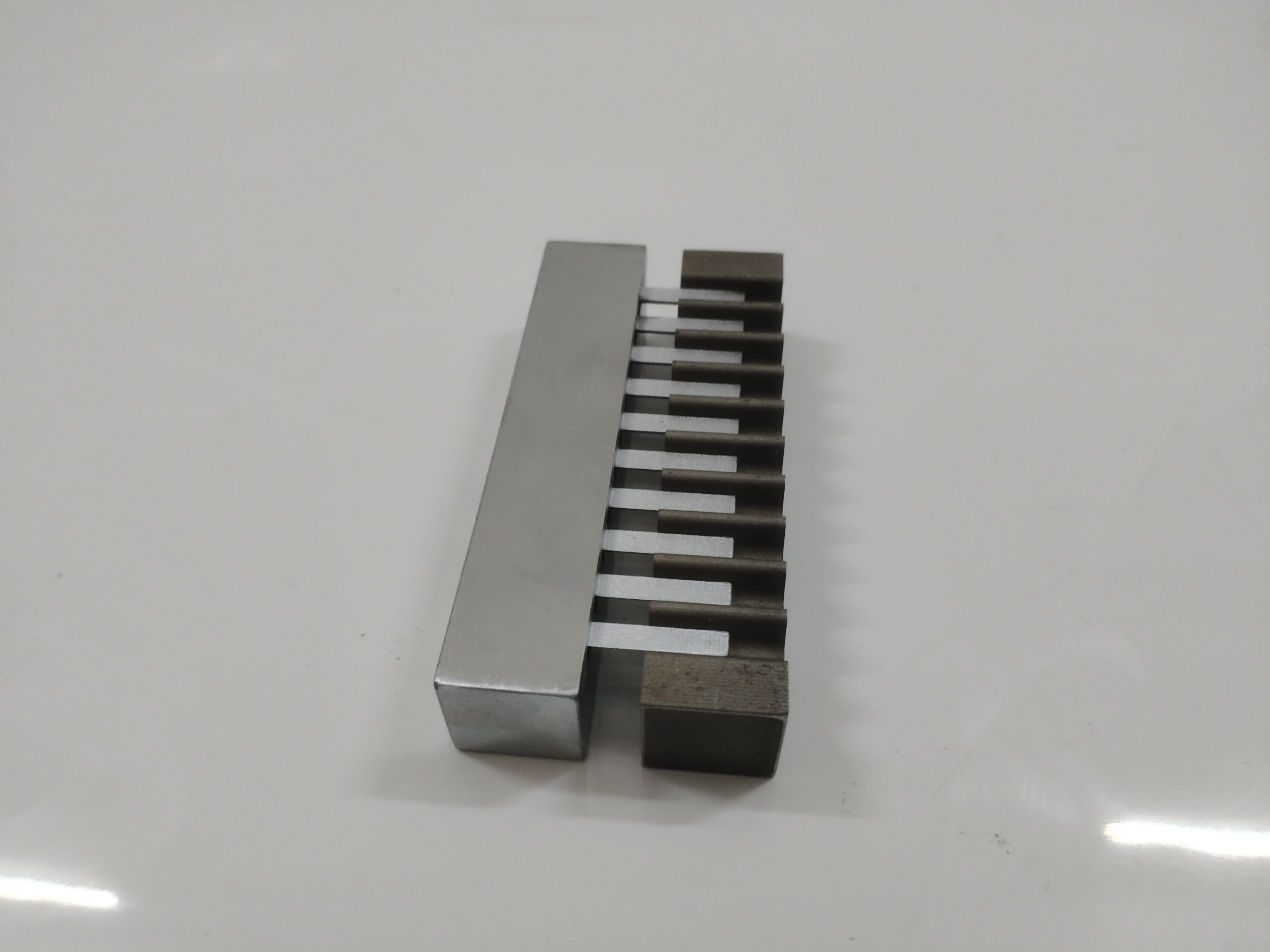 Fluter vertical en carton