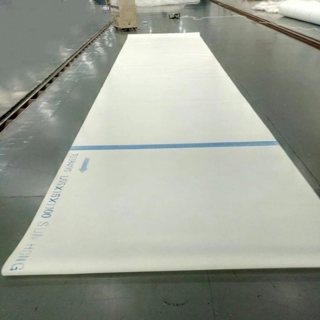 Feutre de presse monocouche pour vêtements de fabrication de papier