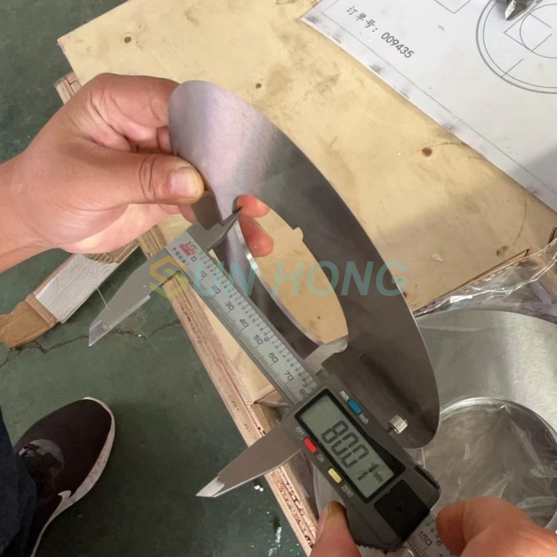 Blade circulaire de machine à trancher en carton ondulé