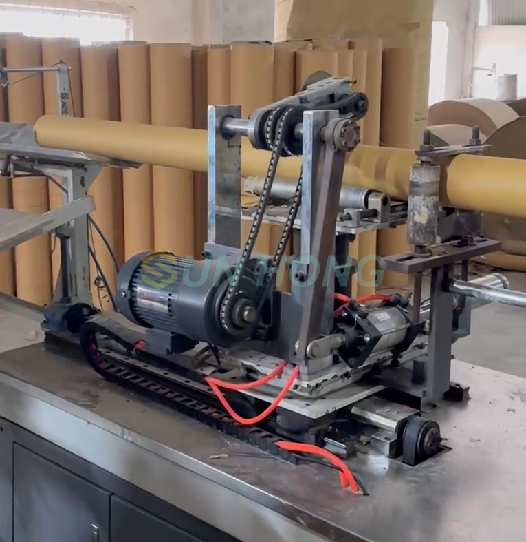 Machine de tube en papier CNC à quatre têtes
