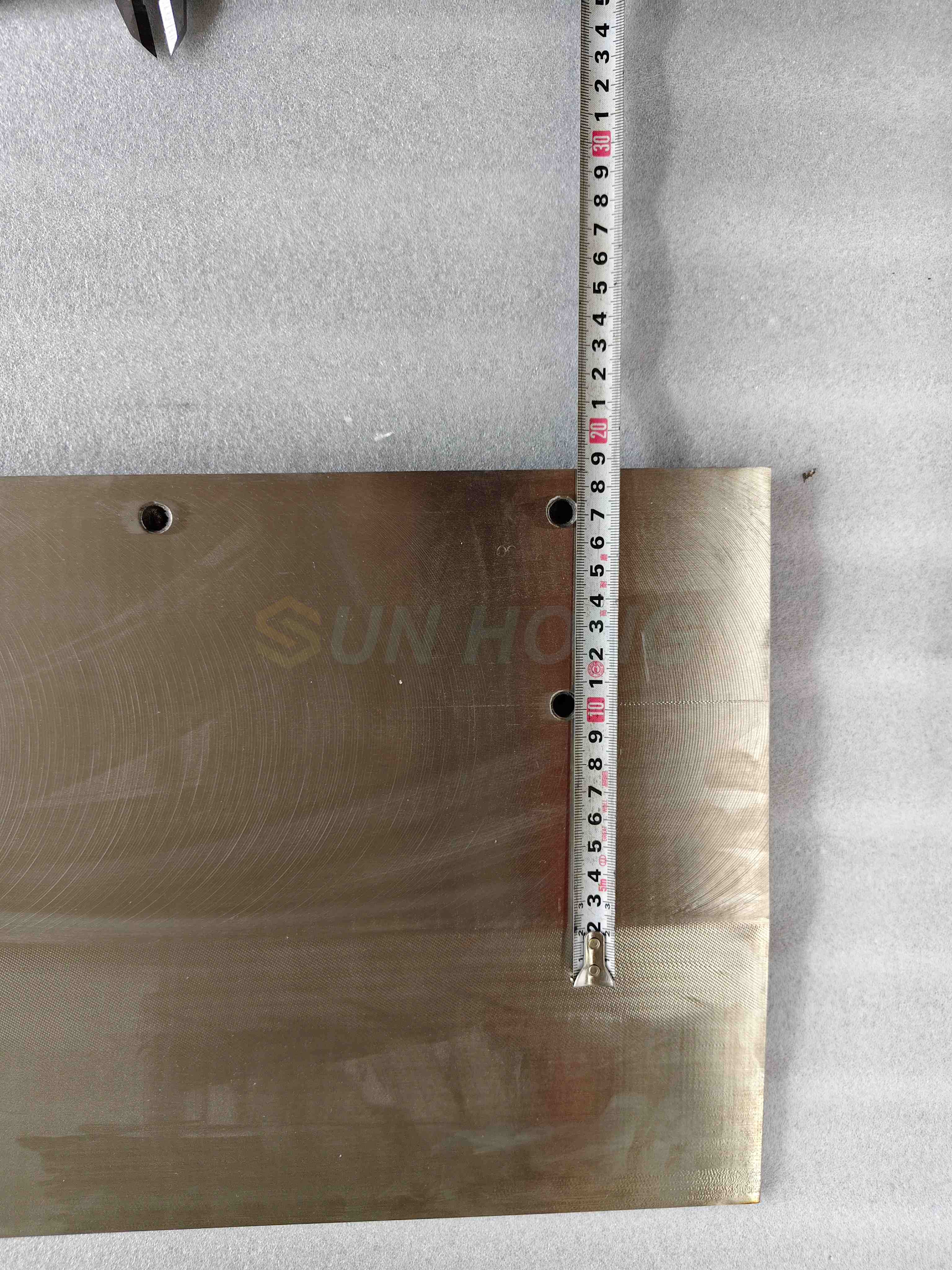 lèvre de la caisse d'arrivée