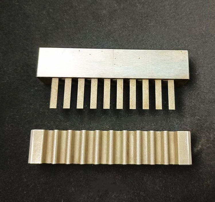 Fluter vertical en carton