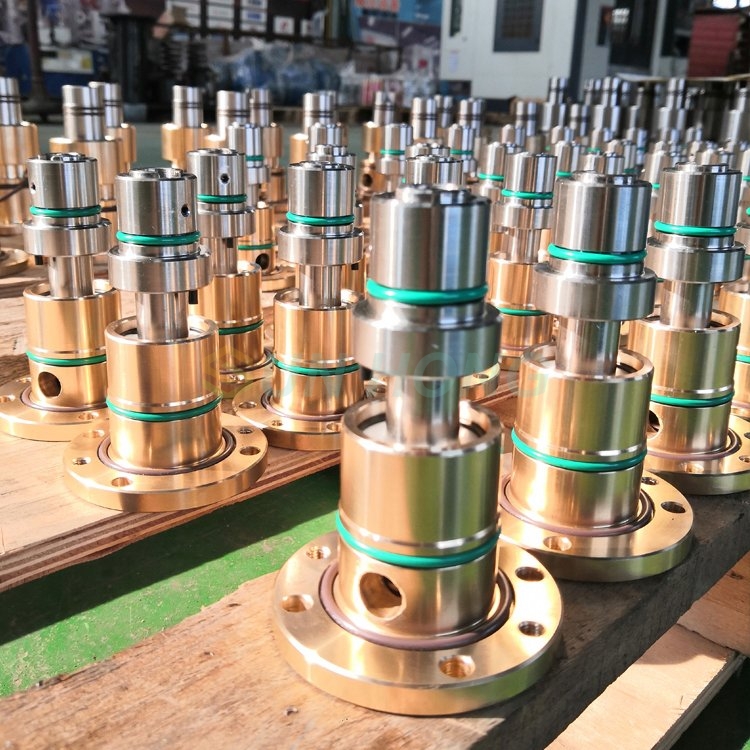 Joint tournant pour machine de coulée continue