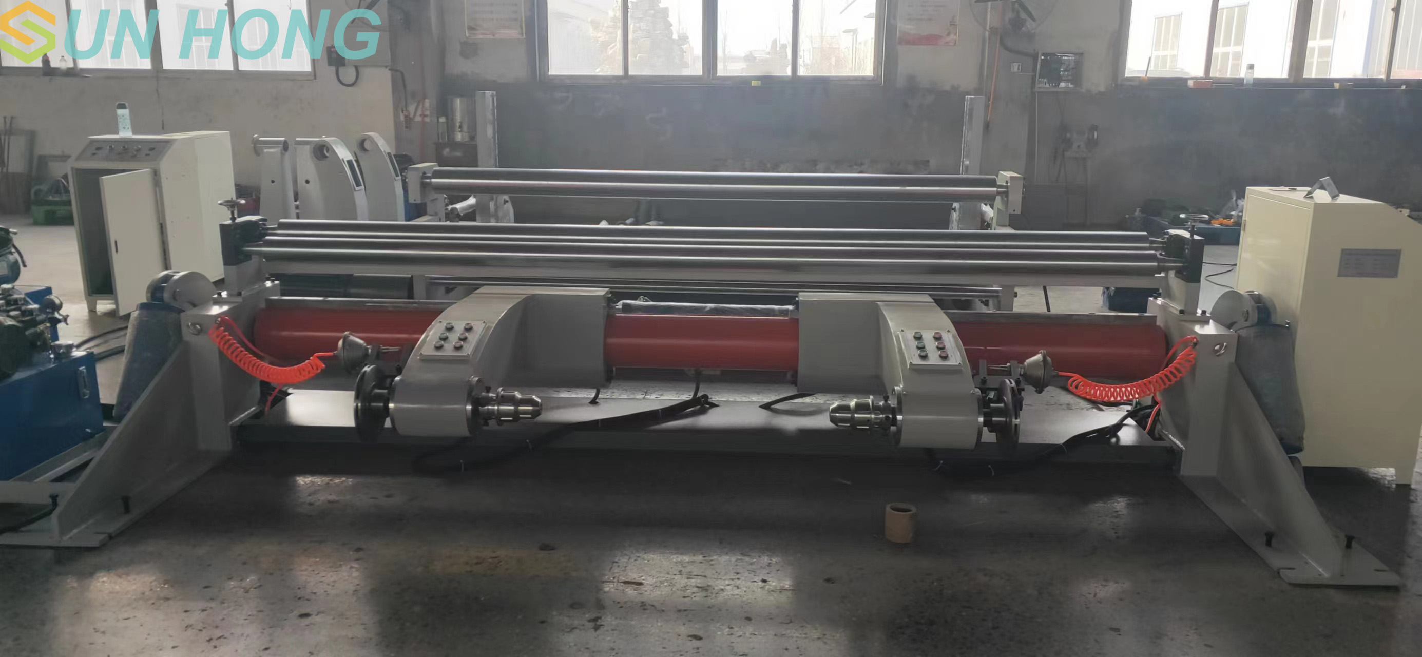 Machine de tranche de rembobinage en papier ondulé Kraft